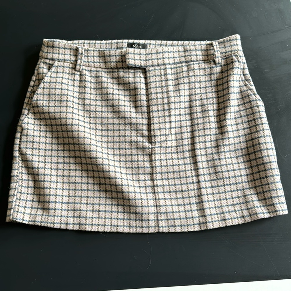 NWT. Never worn. Lilac, blue size 4 Rails wool skirt with pockets